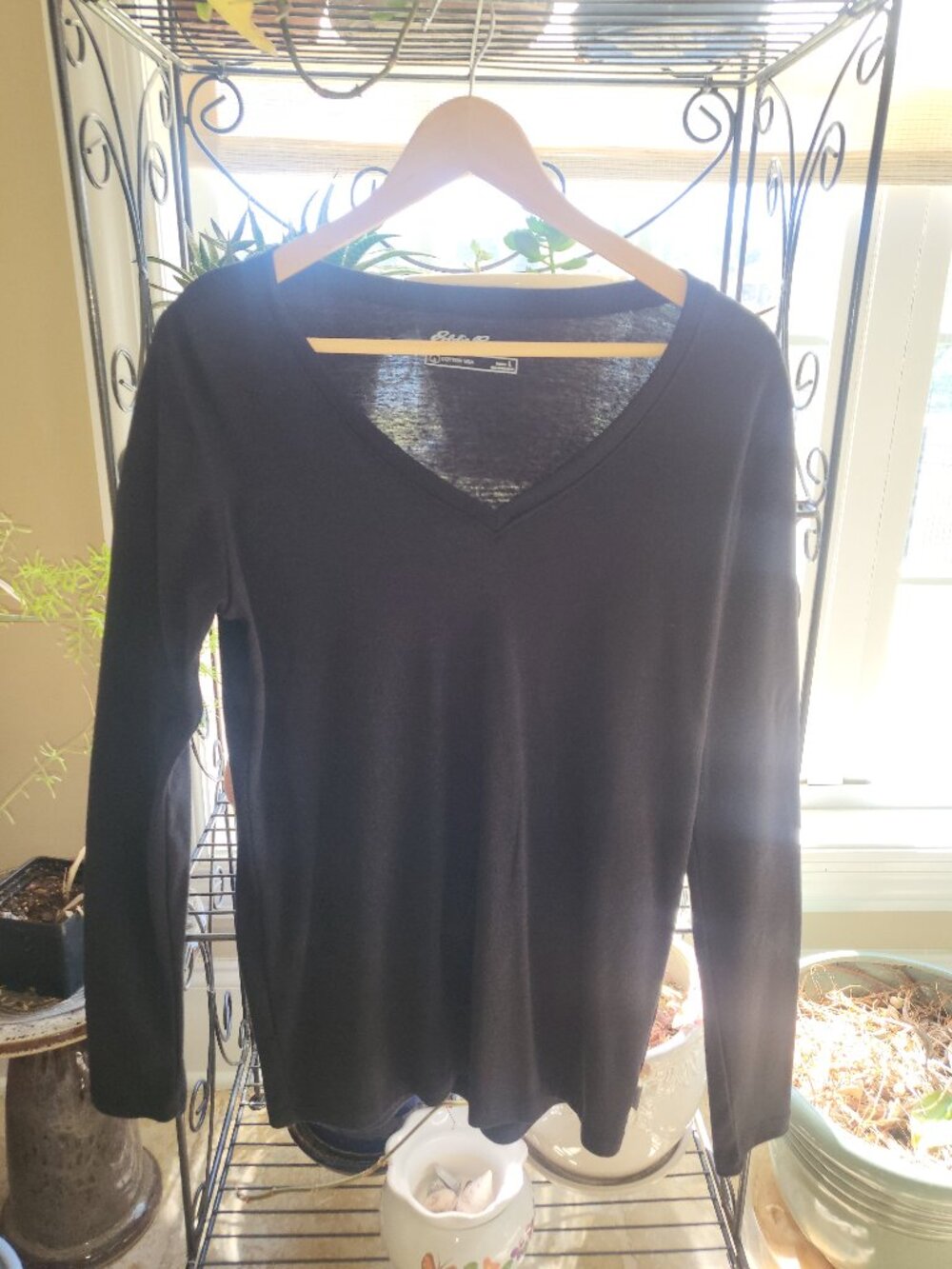 EDDIE BAUER Black Favorite Long-Sleeve V-Neck T-Shirt Size L